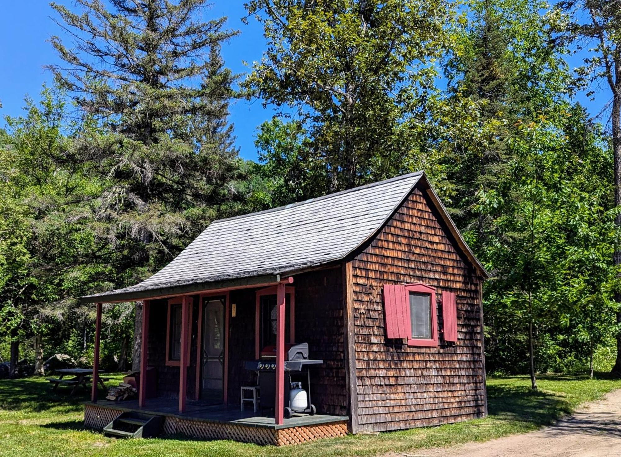Villa Rivière Petit Saguenay Esterno foto